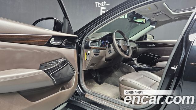 Kia K7 2019 — photo 10