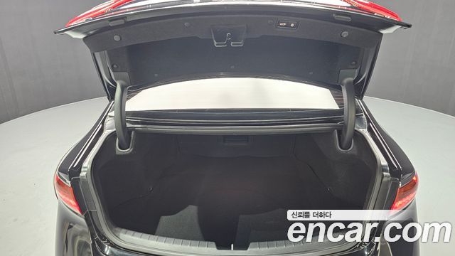 Kia K7 2019 — photo 20
