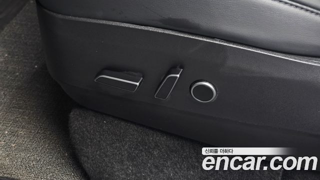 Tesla Model Y 2021 — photo 24