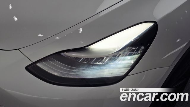 Tesla Model Y 2021 — photo 8