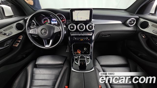 Mercedes-Benz GLC-Class 2018 — photo 10