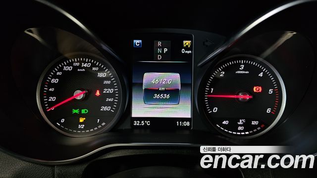 Mercedes-Benz GLC-Class 2018 — photo 11