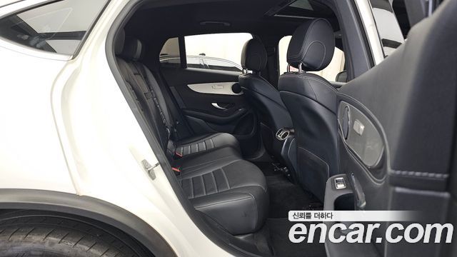 Mercedes-Benz GLC-Class 2018 — photo 18