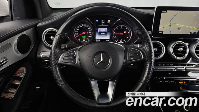 Mercedes-Benz GLC-Class 2018 — photo 19