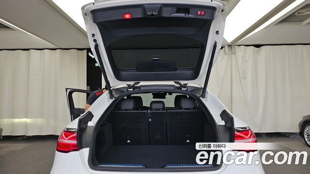 Mercedes-Benz GLC-Class 2018 — photo 26