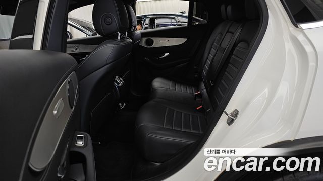 Mercedes-Benz GLC-Class 2018 — photo 16
