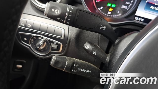 Mercedes-Benz GLC-Class 2018 — photo 27