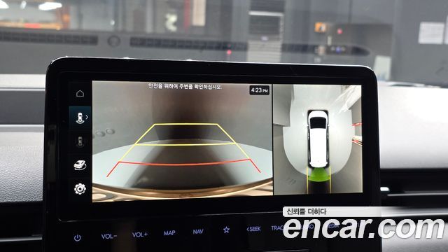 Hyundai Staria 2025 — photo 20