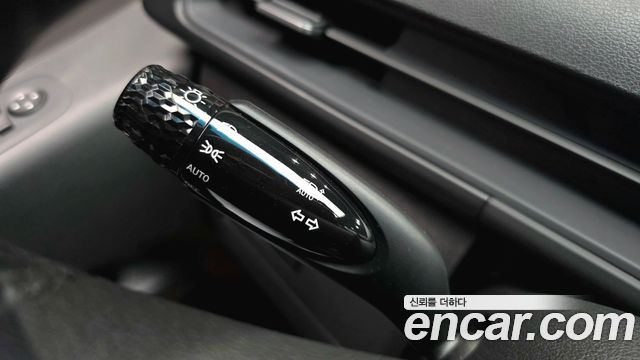 Hyundai Staria 2025 — photo 24
