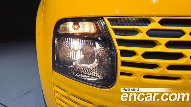 Hyundai Staria 2025 — photo 8
