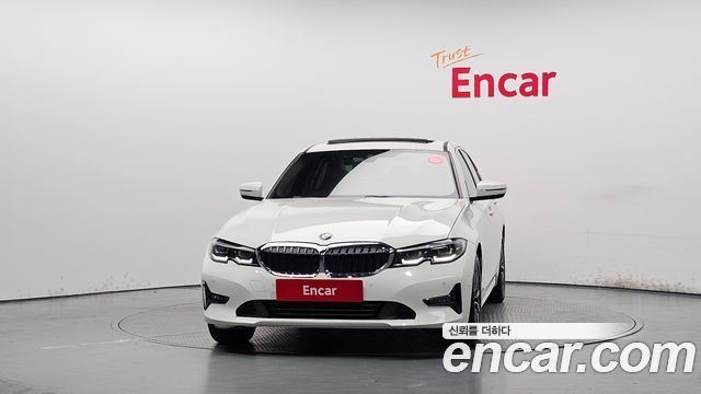 BMW 3-Series 2019 — photo 3