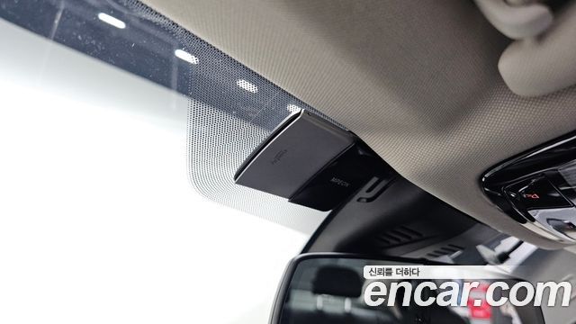 BMW 3-Series 2019 — photo 28