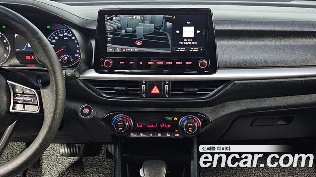 Kia K3 2022 — photo 20