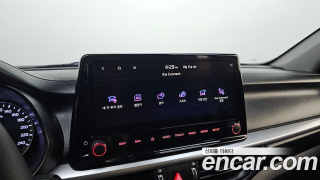 Kia K3 2022 — photo 23