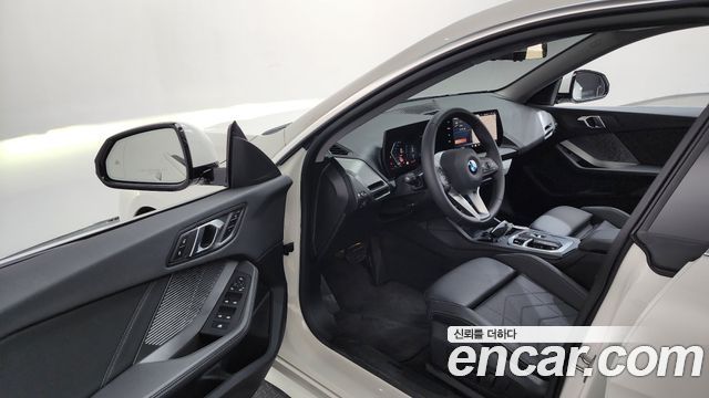 BMW 2-Series 2025 — photo 10