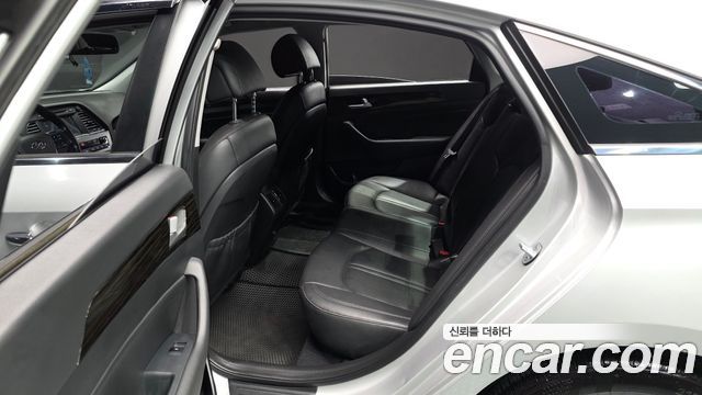 Hyundai Sonata 2016 — photo 18