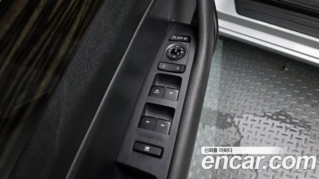Hyundai Sonata 2016 — photo 24