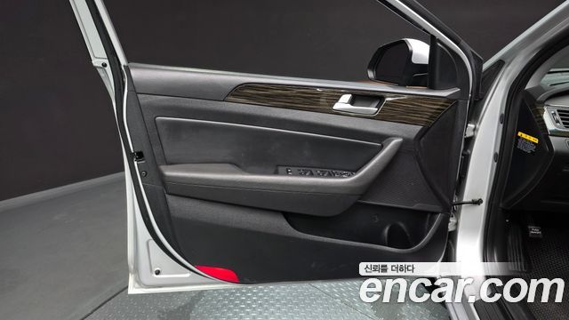 Hyundai Sonata 2016 — photo 14