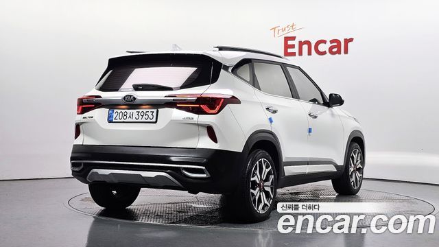 Kia Seltos 2022 — photo 2