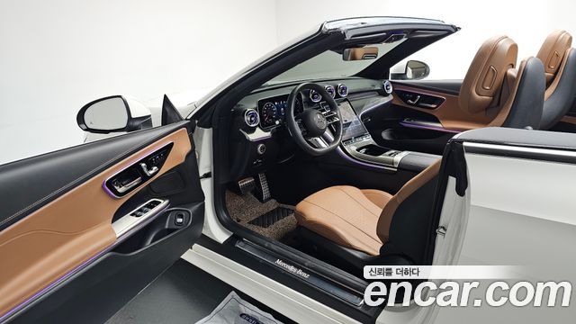 Mercedes-Benz CLE-Class 2025 — photo 13