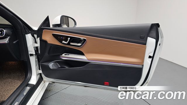 Mercedes-Benz CLE-Class 2025 — photo 15