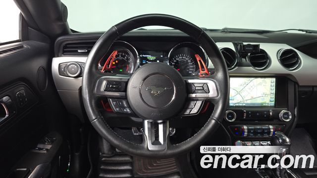 Ford Mustang 2016 — photo 13