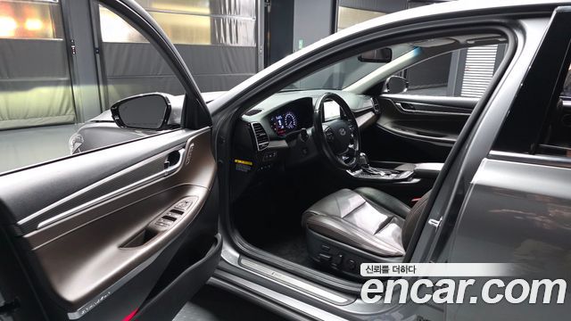 Hyundai Grandeur 2018 — photo 10
