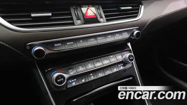 Hyundai Grandeur 2018 — photo 16