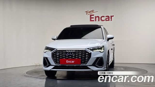 Audi Q3 2024 — photo 3