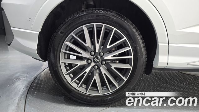 Audi Q3 2024 — photo 5