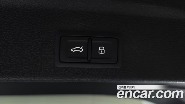 Audi Q3 2024 — photo 23