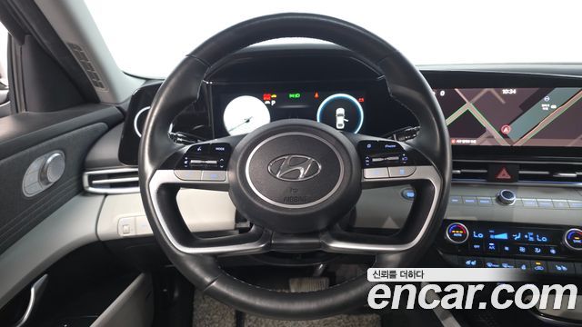 Hyundai AVANTE 2021 — photo 19