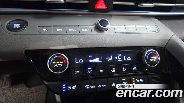 Hyundai AVANTE 2021 — photo 23