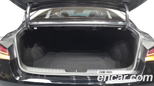 Hyundai AVANTE 2021 — photo 26
