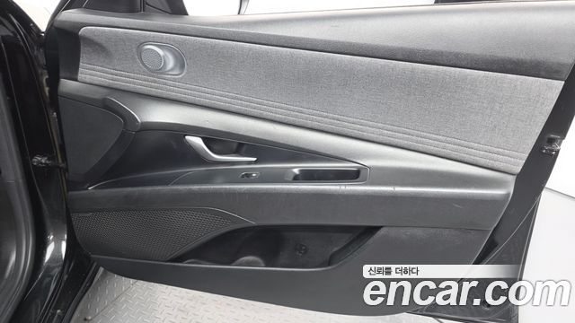 Hyundai AVANTE 2021 — photo 14