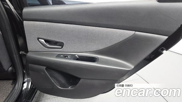 Hyundai AVANTE 2021 — photo 15