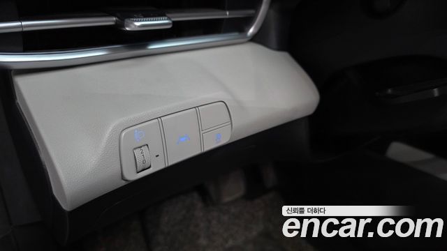 Hyundai AVANTE 2021 — photo 28