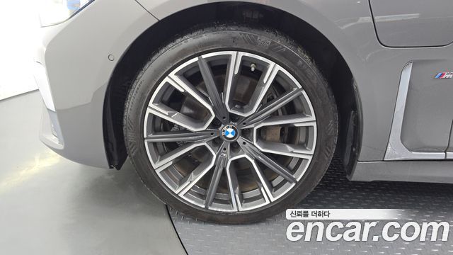 BMW 7-Series 2021 — photo 5