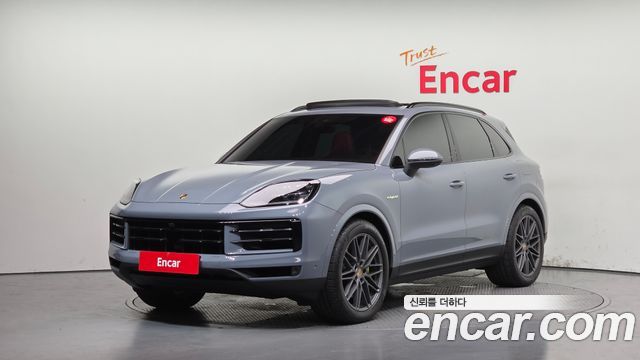 Porsche Cayenne 2025 — photo 1