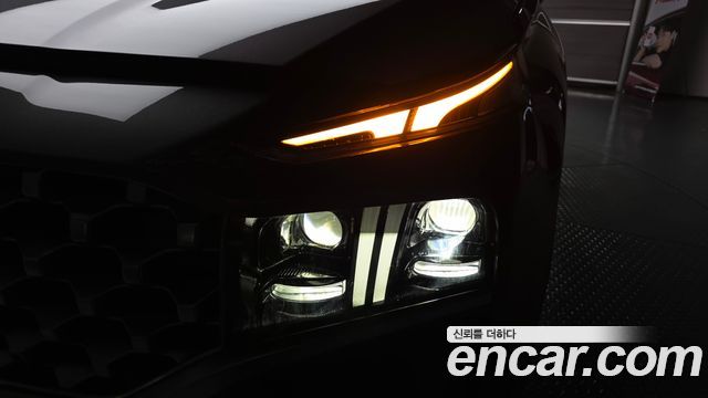 Hyundai Santafe 2023 — photo 8