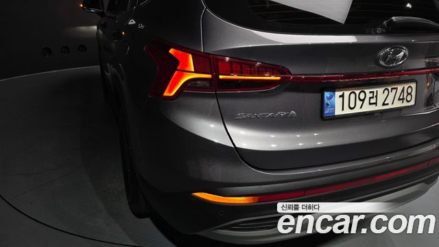 Hyundai Santafe 2023 — photo 9