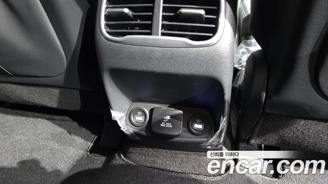 Hyundai Santafe 2023 — photo 34