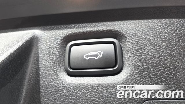 Hyundai Santafe 2023 — photo 37
