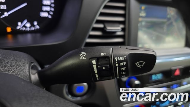 Hyundai Sonata 2015 — photo 25