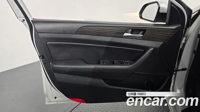 Hyundai Sonata 2015 — photo 14