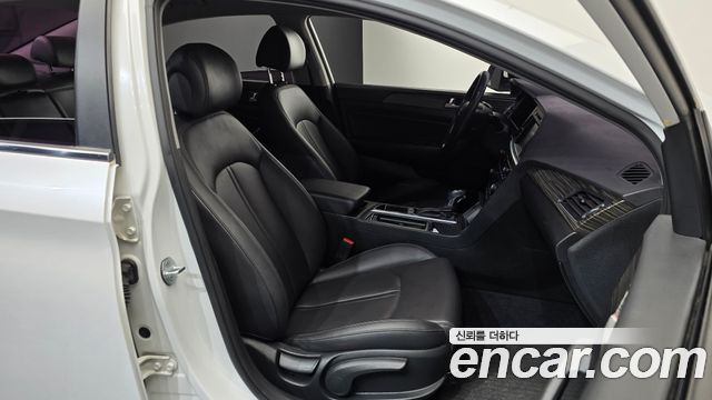 Hyundai Sonata 2015 — photo 16