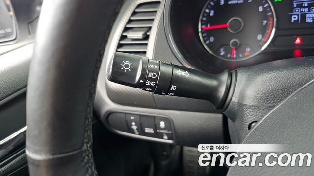 Kia K3 2013 — photo 15