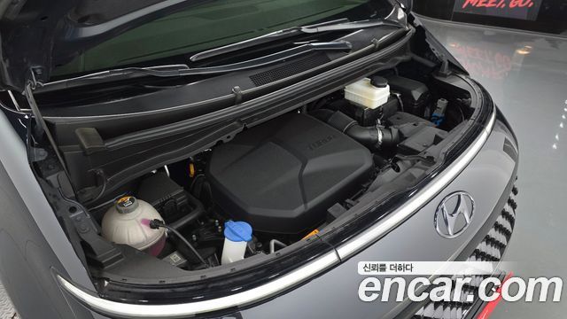Hyundai Staria 2022 — photo 6