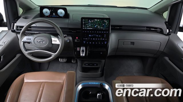 Hyundai Staria 2022 — photo 10