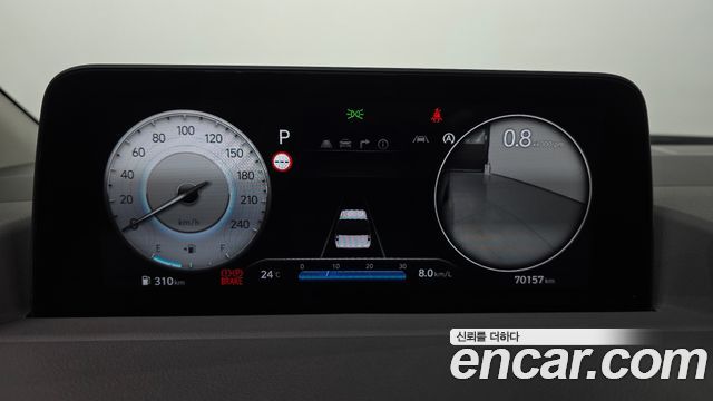 Hyundai Staria 2022 — photo 11